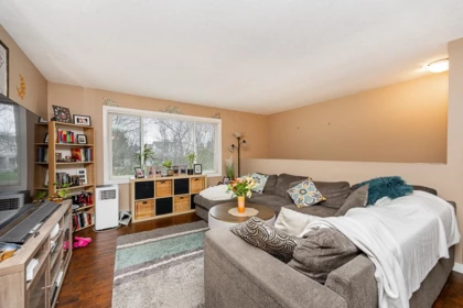 Breakfast Nook Photo of 18340 63a Avenue, Surrey, BC