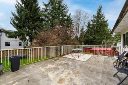 Front Yard Photo of 18340 63a Avenue, Surrey, BC