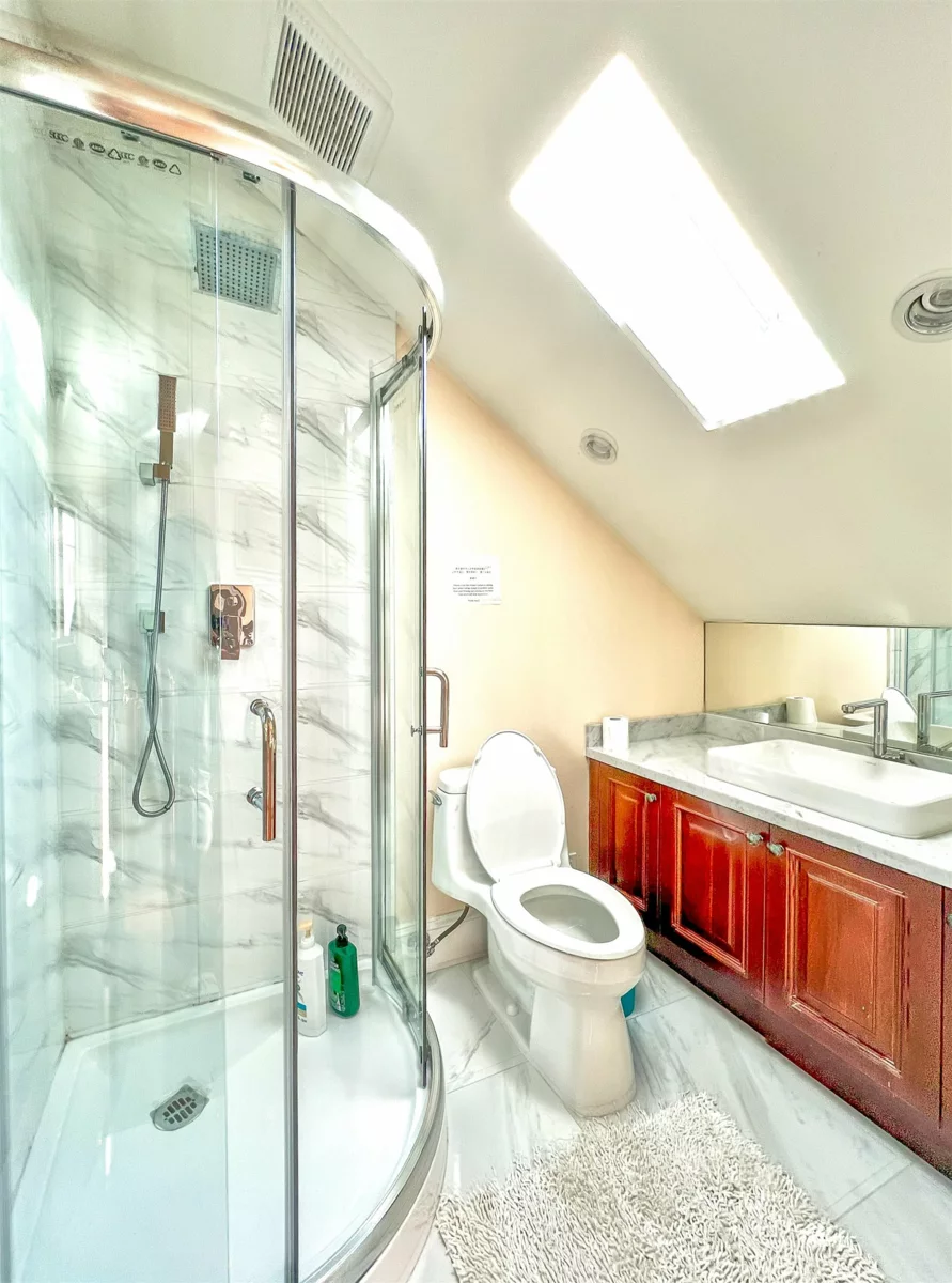 Basement Recreation Room Photo of 2237 W 37th Avenue, Vancouver, BC