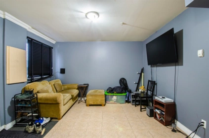 Laundry Room Photo of 1550 E 1st Avenue, Vancouver, BC