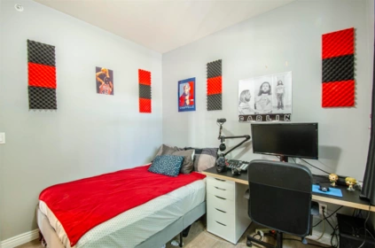 Primary Bedroom Photo of 1550 E 1st Avenue, Vancouver, BC