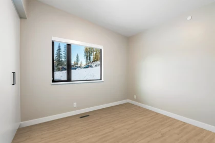 Guest Bathroom Photo of 29 4000 Sunstone Way, Pemberton, BC