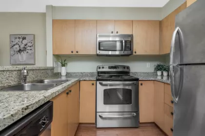 412 8717 160 Street, Surrey, BC, Surrey — Apartment/Condo for sale
