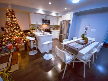 Breakfast Nook Photo of 103 1990 Westminster Avenue, Coquitlam, BC