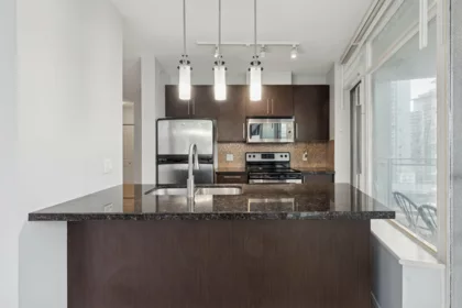 Kitchen Island Photo of 1708 888 Carnarvon Street, New Westminster, BC