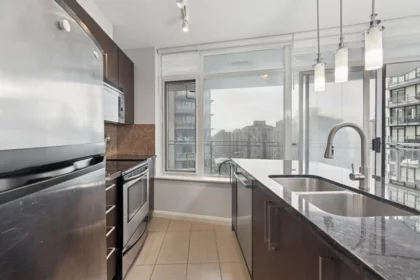Kitchen Photo of 1708 888 Carnarvon Street, New Westminster, BC