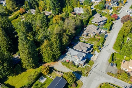 Neighborhood Park Photo Near 33172 Hill Avenue, Mission, BC