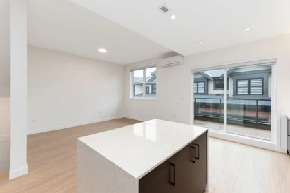 Kitchen Island Photo of 18 10233 No. 2 Road, Richmond, BC