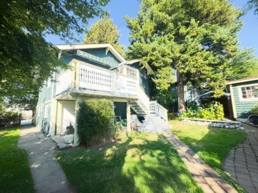 3336 E Georgia Street, Vancouver, BC, Vancouver — Single Family Residence for sale