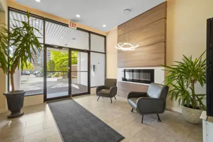 304 7235 Salisbury Avenue, Burnaby, BC, Burnaby — Apartment/Condo for sale