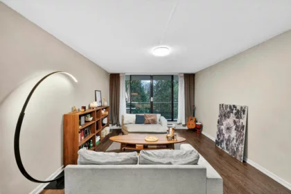 304 7235 Salisbury Avenue, Burnaby, BC, Burnaby — Apartment/Condo for sale