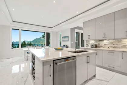 Breakfast Nook Photo of 1028 Goat Ridge Drive, Britannia Beach, BC