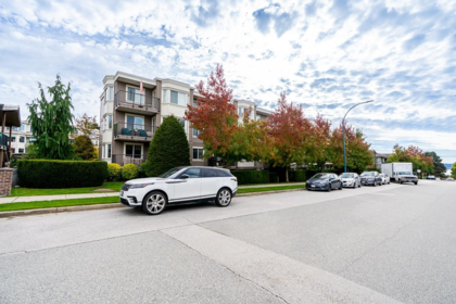 PH4 15357 Roper Avenue, White Rock, BC, White Rock — Apartment/Condo for sale