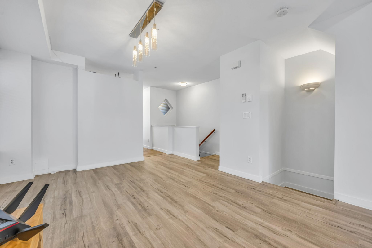 Kitchen Photo of 4 7179 201 Street, Langley, BC