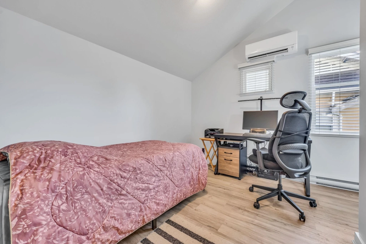 Laundry Room Photo of 4 7179 201 Street, Langley, BC