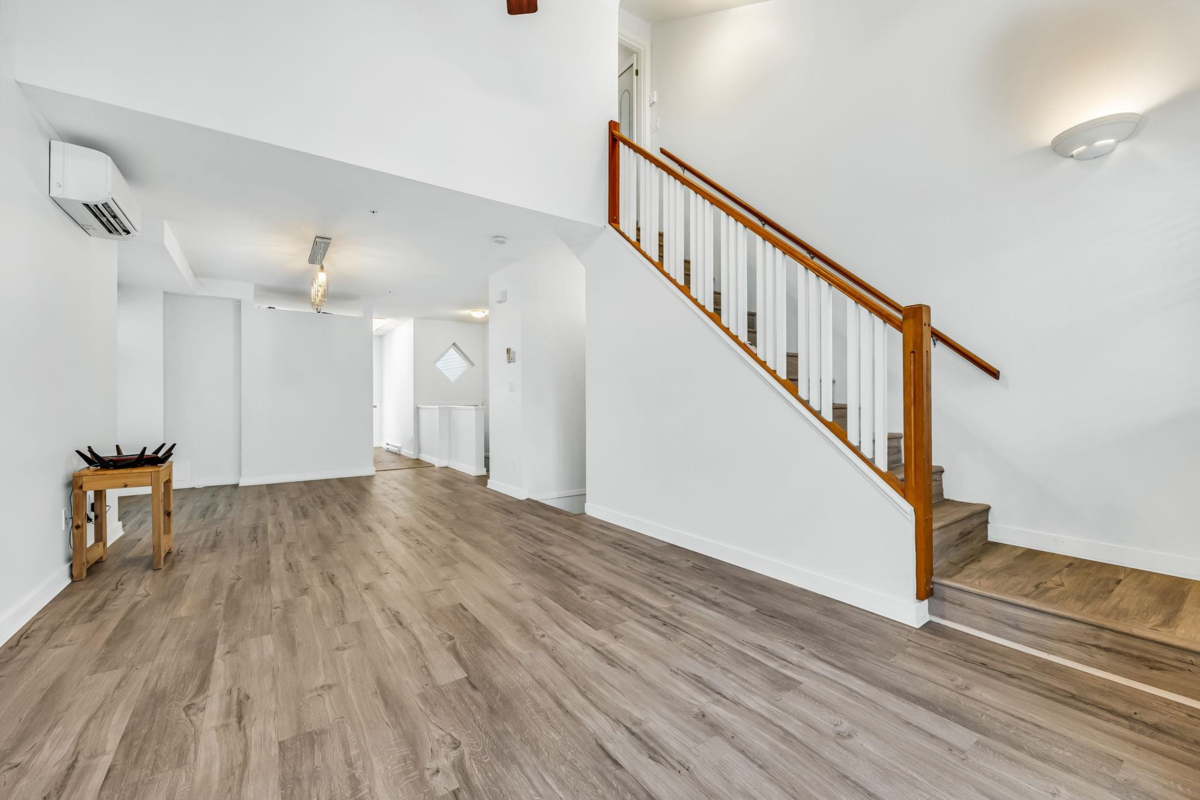 Loft / Bonus Room Photo of 4 7179 201 Street, Langley, BC