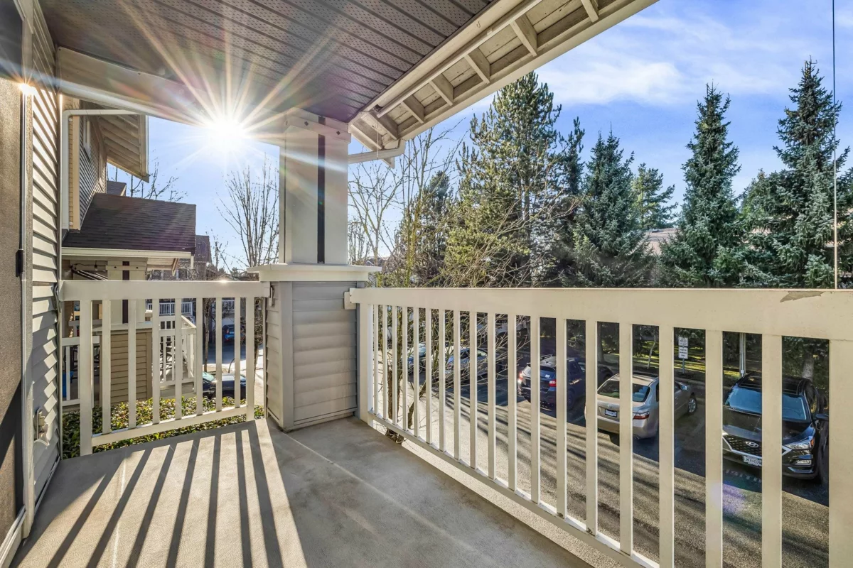 Primary Bathroom Photo of 4 7179 201 Street, Langley, BC