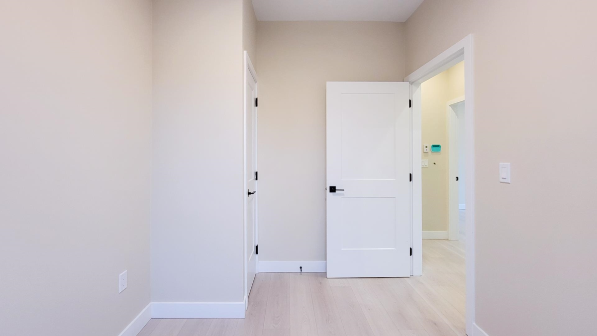 Powder Room Photo of 3431 E 23rd Avenue, Vancouver, BC