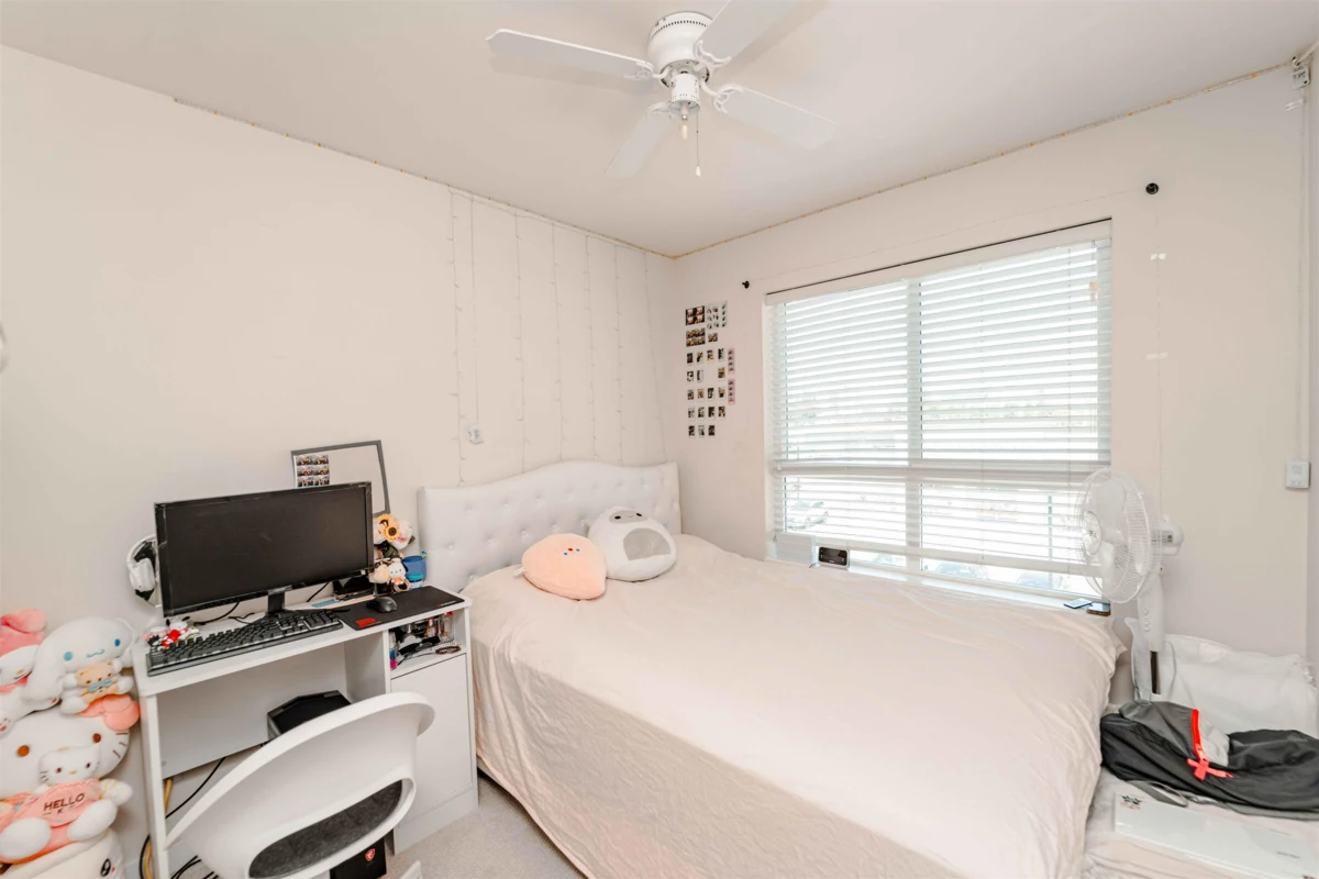 Hallway Photo of 216 32083 Hillcrest Avenue, Abbotsford, BC