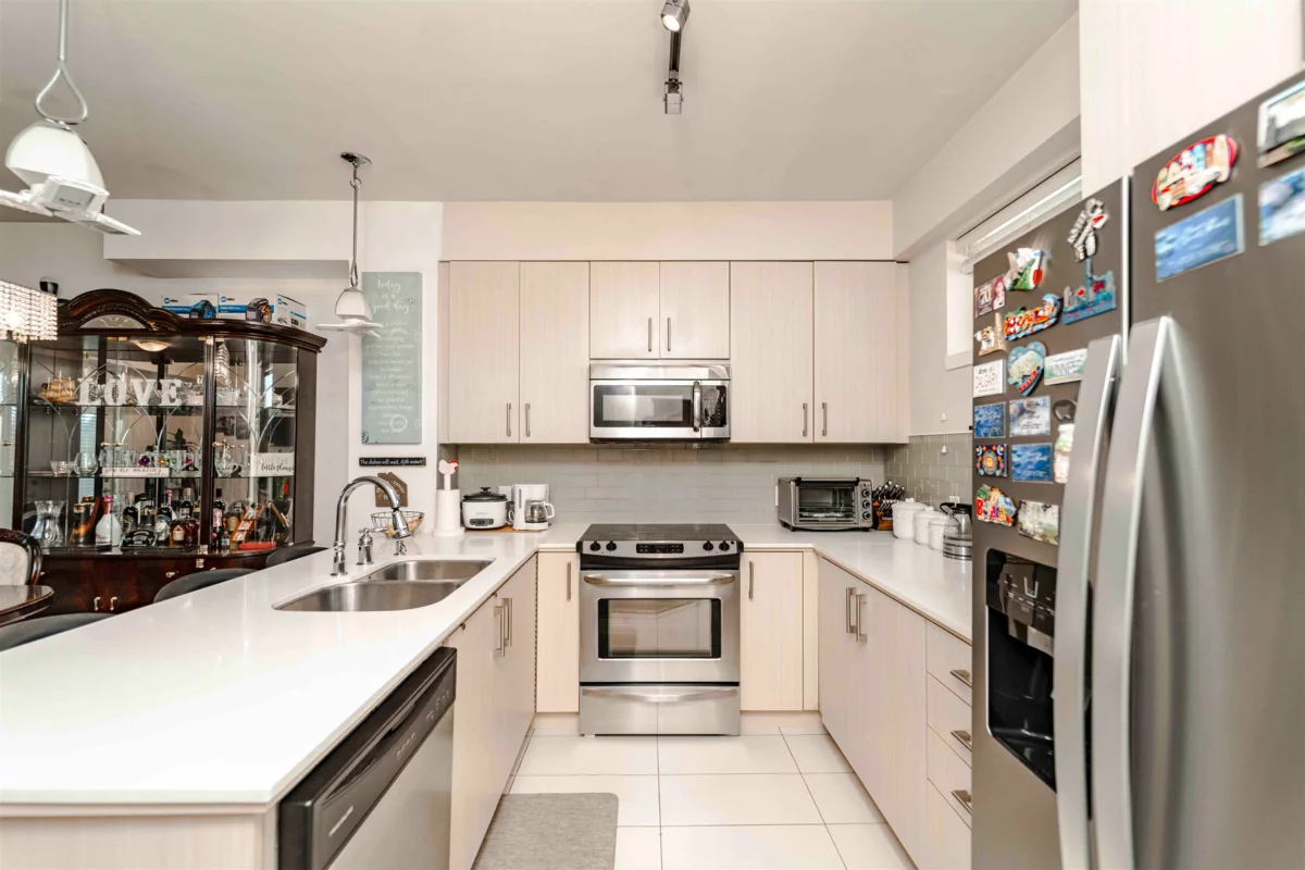 Pantry Photo of 216 32083 Hillcrest Avenue, Abbotsford, BC