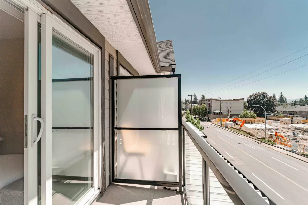 Swimming Pool Photo of 216 32083 Hillcrest Avenue, Abbotsford, BC