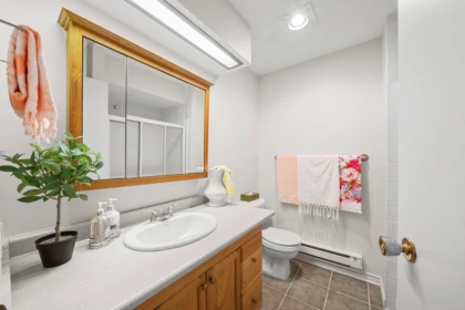 Powder Room Photo of 567 Clare Avenue, Burnaby, BC