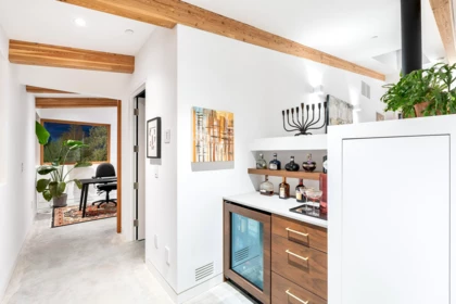 Hallway Photo of 3823 Bayridge Avenue, West Vancouver, BC