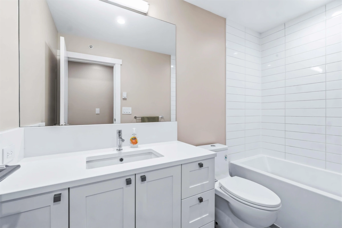 Front Yard Photo of 4688 Hazelnut Way, Tsawwassen, BC