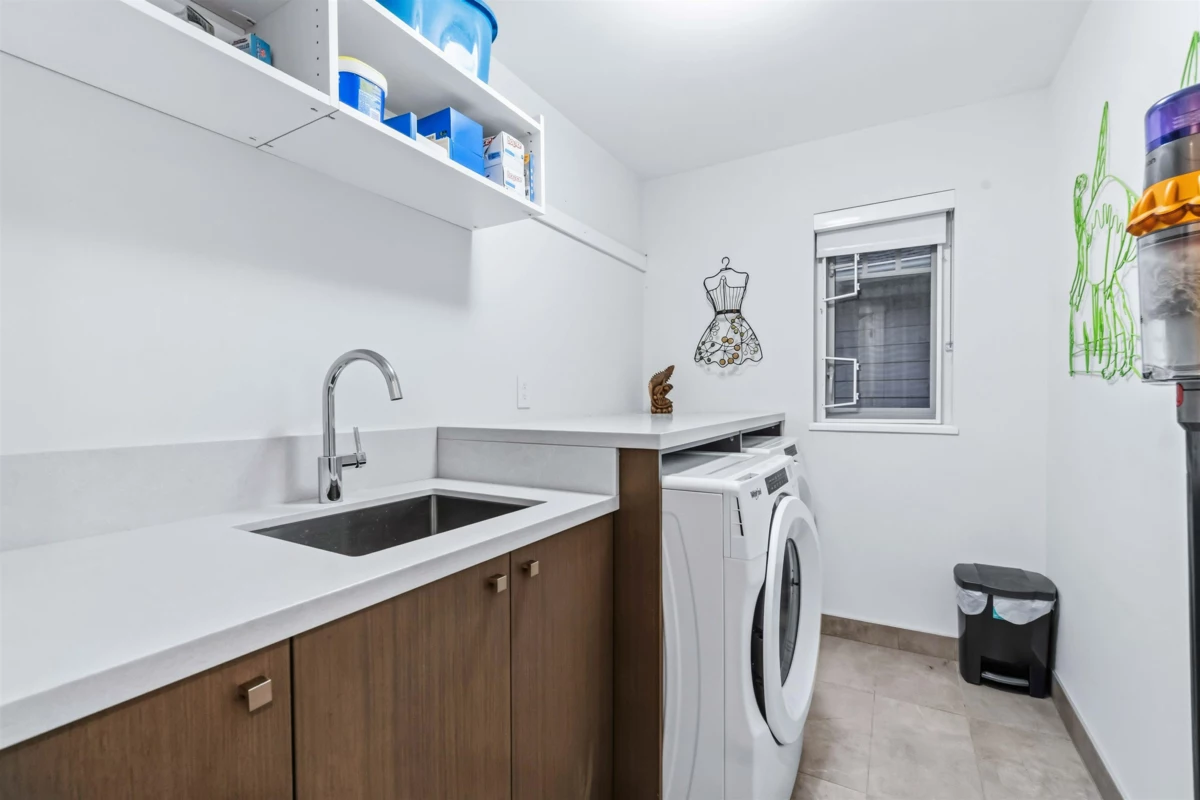 Laundry Room Photo of 4688 Hazelnut Way, Tsawwassen, BC