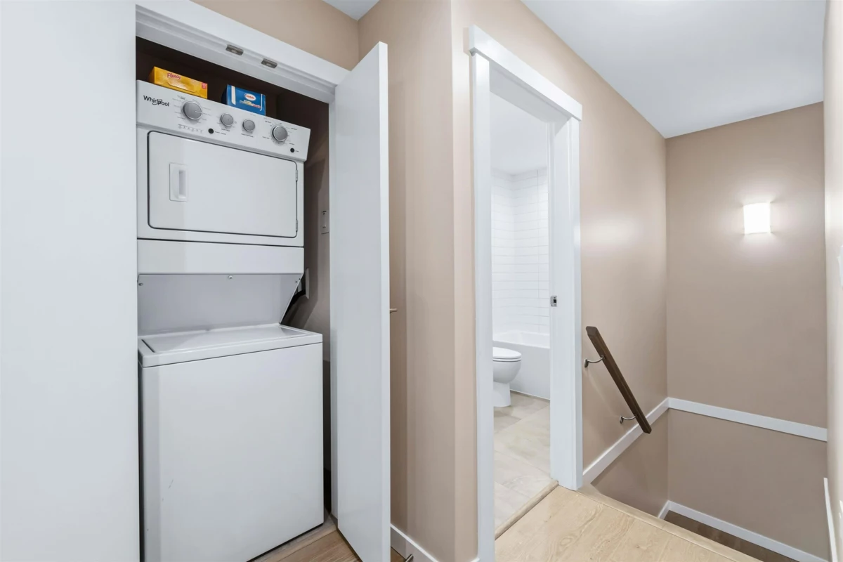 Swimming Pool Photo of 4688 Hazelnut Way, Tsawwassen, BC