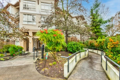 410 15918 26 Avenue, Surrey, BC, Surrey — Apartment/Condo for sale
