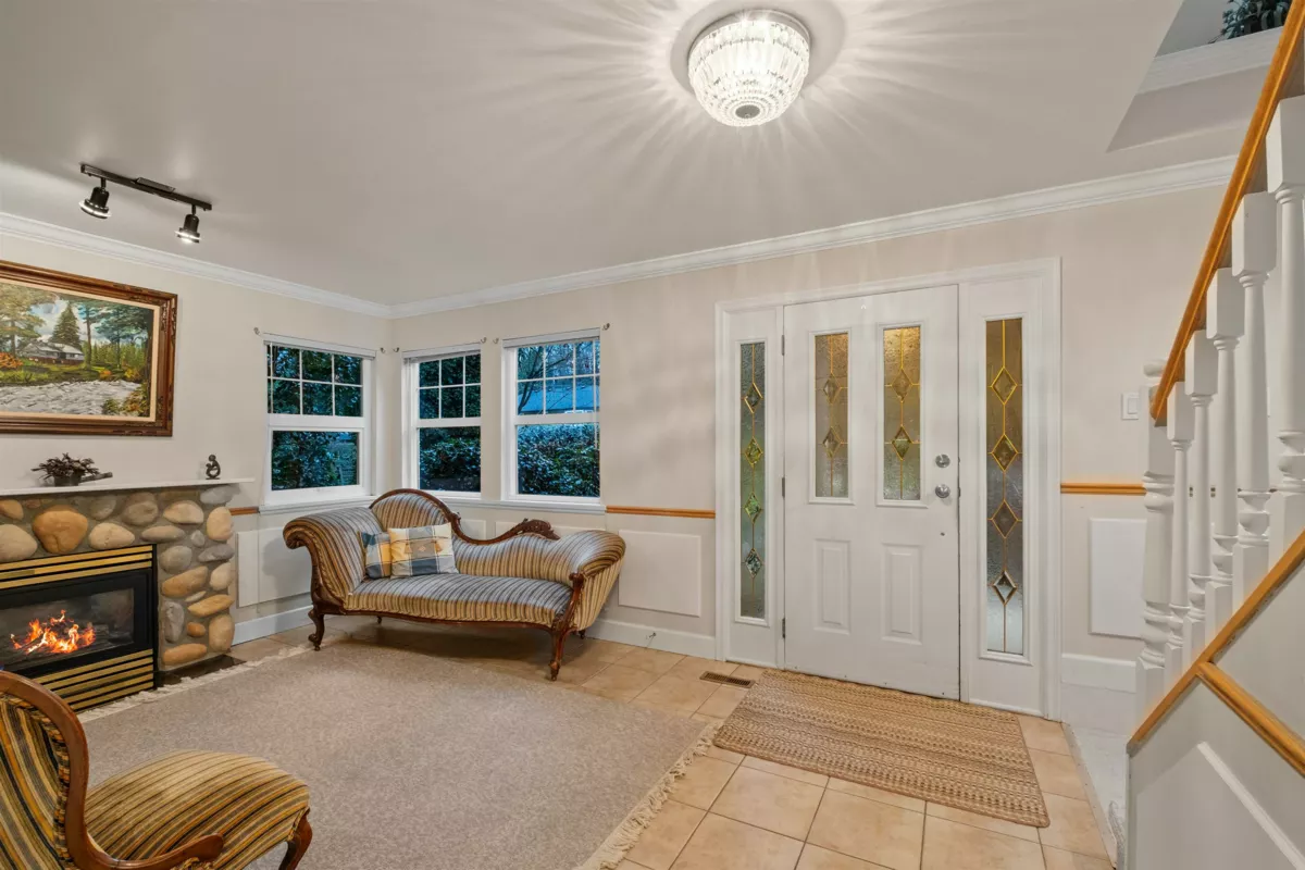 Hot Tub / Spa Photo of 682 Seymour Boulevard, North Vancouver, BC