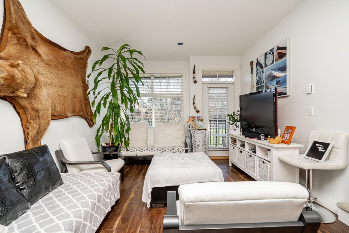 Dining Area Photo of 28 7332 194a Street, Surrey, BC