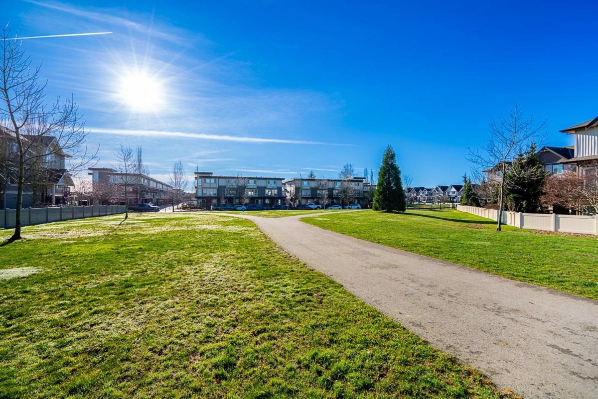Loft / Bonus Room Photo of 28 7332 194a Street, Surrey, BC