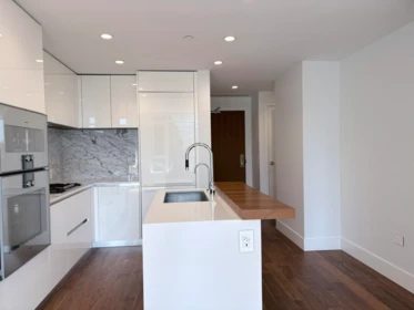 405 389 W 59th Avenue, Vancouver, BC