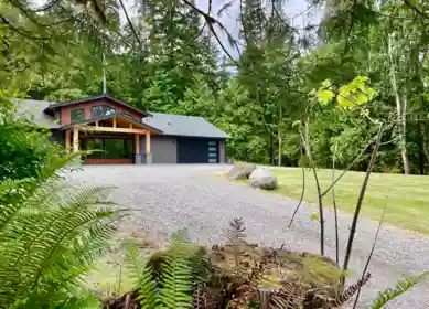 2061 Twin Creeks Road, Langdale, BC, Langdale — Single Family Residence for sale
