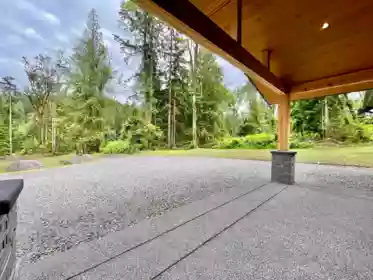 Mudroom Photo of 2061 Twin Creeks Road, Langdale, BC