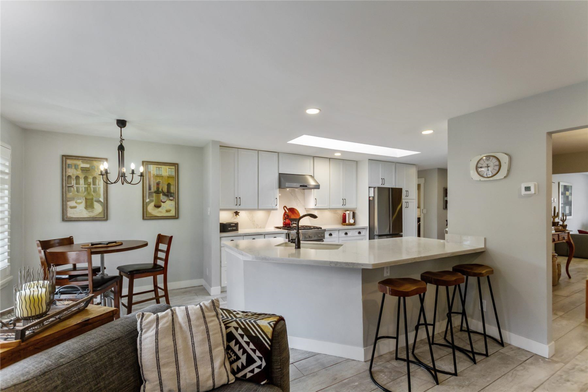 Breakfast Nook Photo of 4668 55a Street, Delta, BC