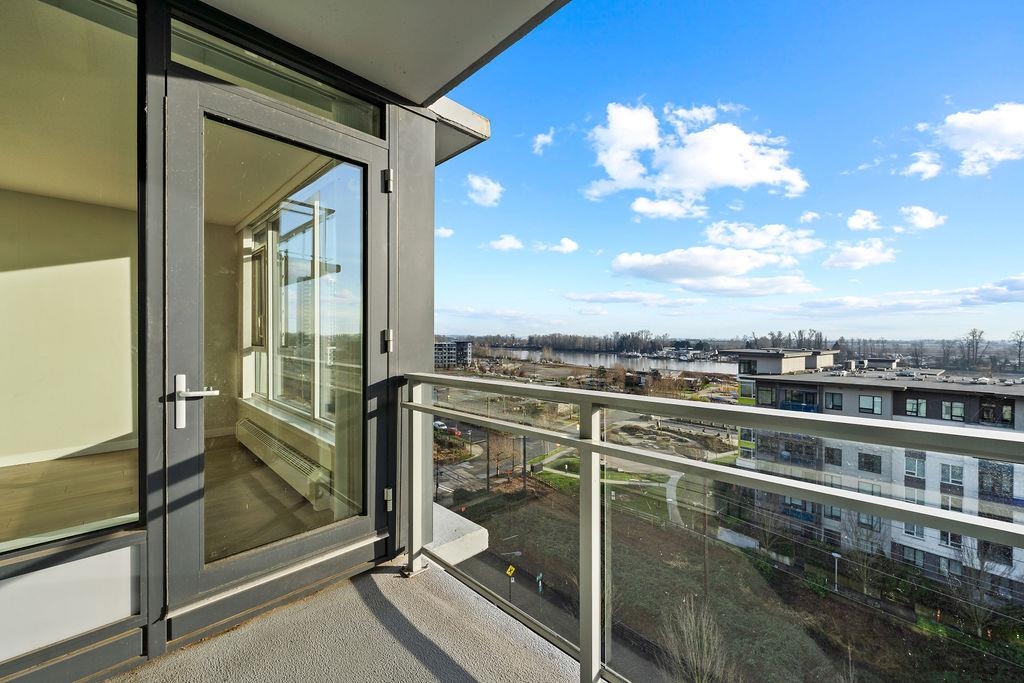 Entry Foyer Photo of 903 3281 E Kent Avenue North, Vancouver, BC