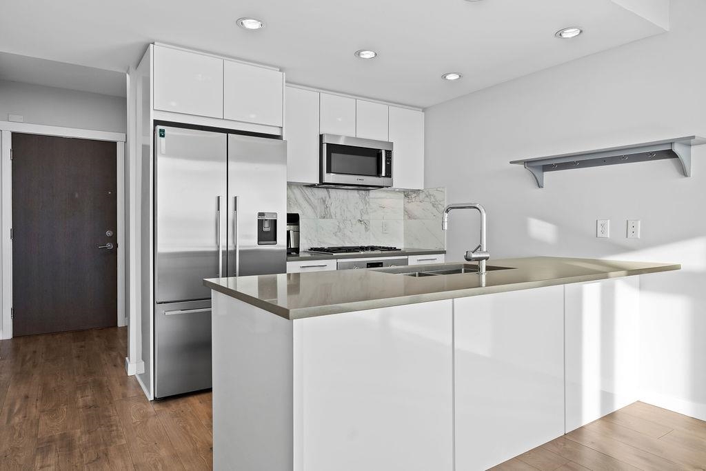 Kitchen Photo of 903 3281 E Kent Avenue North, Vancouver, BC