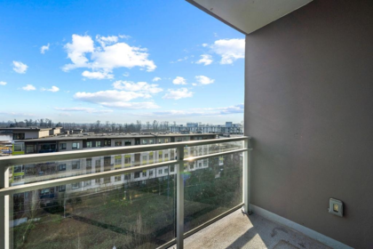 Laundry Room Photo of 903 3281 E Kent Avenue North, Vancouver, BC
