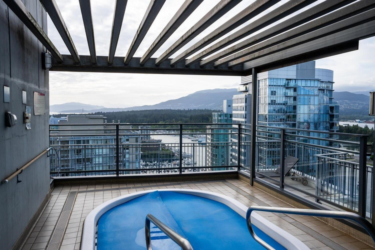 Garden / Landscaping Photo of 1904 1205 W Hastings Street, Vancouver, BC