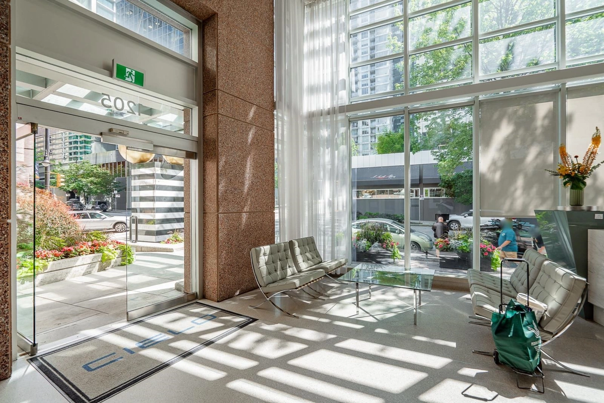 Outdoor Kitchen Photo of 1904 1205 W Hastings Street, Vancouver, BC