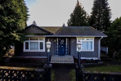 4376 Winnifred Street, Burnaby, BC, Burnaby — Single Family Residence for sale