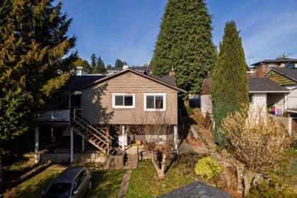 4376 Winnifred Street, Burnaby, BC, Burnaby — Single Family Residence for sale