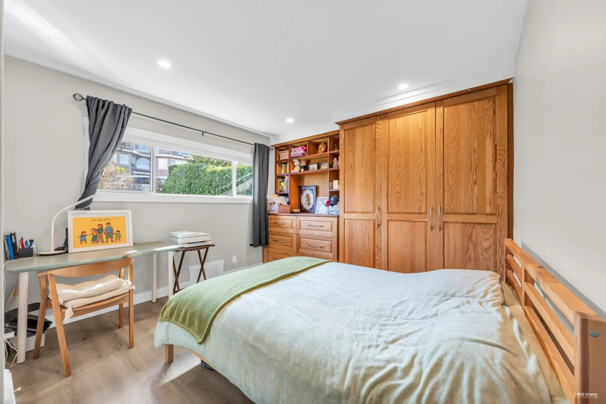 Outdoor Patio Photo of 7247 Barnet Road, Burnaby, BC