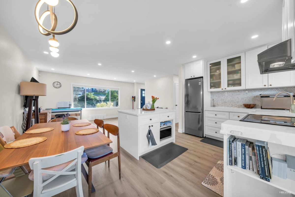 Powder Room Photo of 7247 Barnet Road, Burnaby, BC