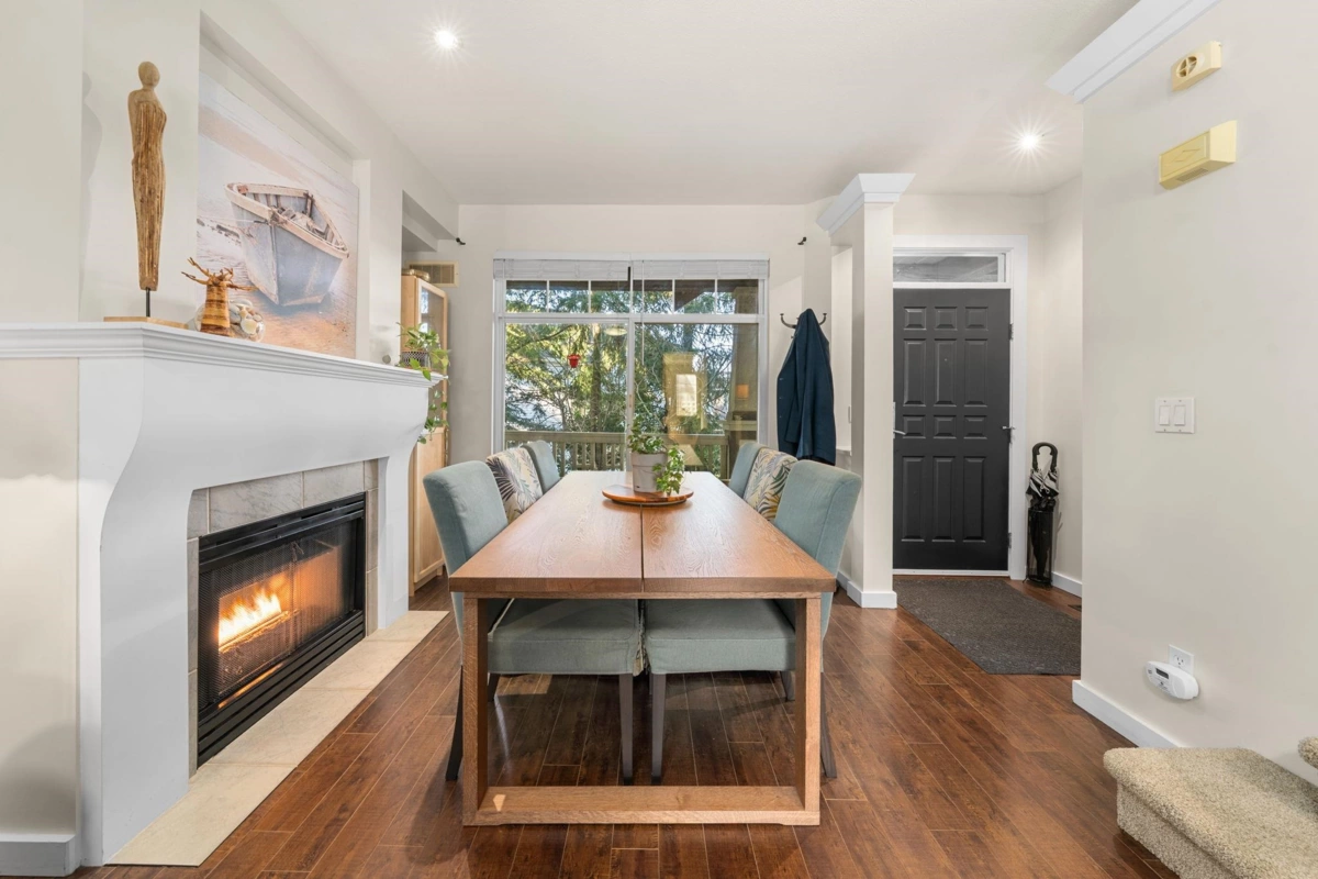 Exterior Rear Photo of 41 2678 King George Boulevard, Surrey, BC