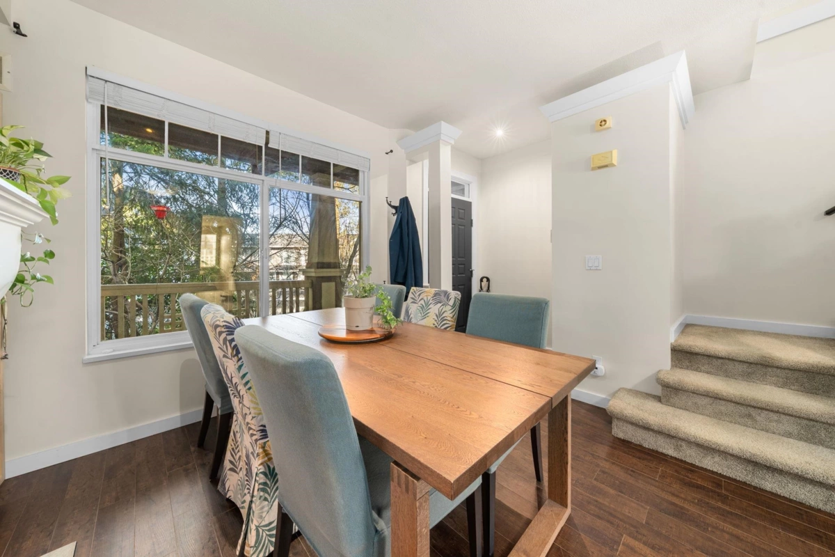 Family Room Photo of 41 2678 King George Boulevard, Surrey, BC