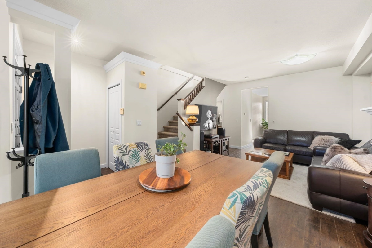 Living Room Photo of 41 2678 King George Boulevard, Surrey, BC